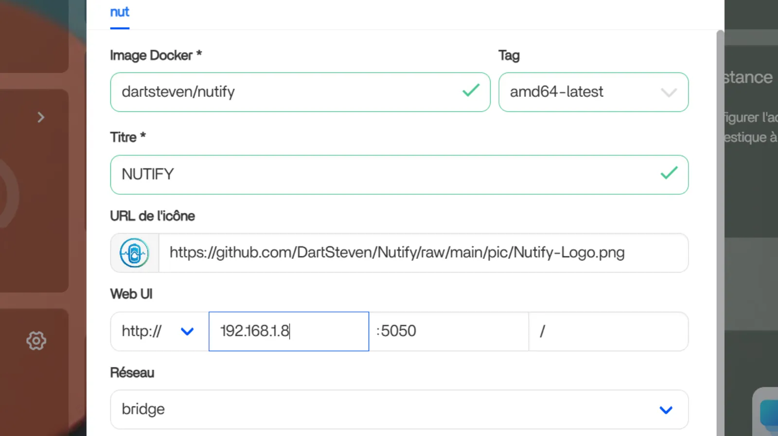 Web UI en inscrivant en dur l'IP locale